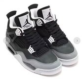 Air Jordan 4 Retro Anthracite Black 2024 in Okinawa, Japan