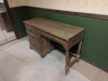 Used Desk in Plainfield, Illinois
