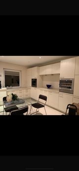 Modern Kurpark apt with garage in Wiesbaden, GE