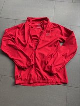 ASICS Wind jacket size S in Stuttgart, GE