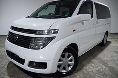 Nissan Elgrand 4x4 4WD JDM RHD Automatic 7 Seats in Ramstein, Germany