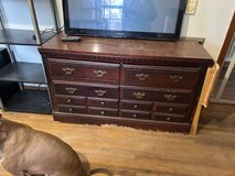 Dresser in Fort Campbell, Kentucky