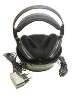 Wireless headphones and docking station in Baumholder, GE