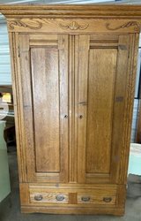 Antique Oak Knockdown Wardrobe in Fort Leonard Wood, Missouri