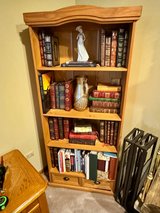 Bookshelf (Empty) in Naperville, Illinois