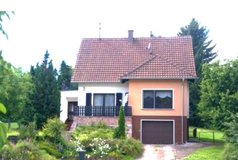 Nice 3 Bedrm, 2 Baths, house, fenced yard, pets allowed, yard service, in ALTENKIRCHEN in Baumholder, GE