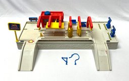 Vintage Hot Wheels / Mattel Car Wash - 1994 - #65610-94 in Chicago, Illinois