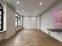 [ID: 2095] KL-City near mall, 1 bedr., modern kitchen, parking, " 2024 COMPLETELY RENOVATED" in Ramstein, Germany