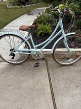 Retrospec Beaumont 7 speed bike in Houston, Texas