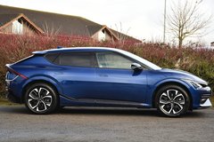 Chauffeur/ taxi service in Lakenheath, UK