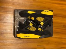 Jordan 4 thunders in Okinawa, Japan