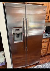 GE refrigerator in Batavia, Illinois