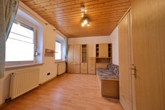 Spacious Downtown Apartment for Rent – Pressath City Center in Grafenwoehr, GE