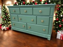 Large Bedroom Dresser 8 Drawers Olive Satin 60x17x36 New in Kingwood, Texas