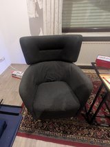 Modern Upholstered Accent Chair – Comfortable, Stylish, Dark Grey Fabric in Ramstein, Germany