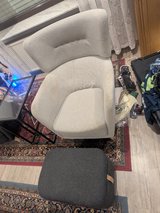 Modern Lounge Chair + Ottoman – Comfortable, Stylish, Light Grey Fabric in Ramstein, Germany