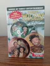 FAMILY HOLIDAY 7 DISC SET in Aurora, Illinois