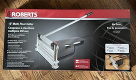 Roberts Flooring Cutter in Naperville, Illinois