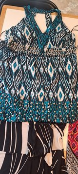 Size Medium. Long dress size 2 in Okinawa, Japan