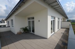 Beautiful 2 BR-Penthouse. Large terrace. 15 min. Patch, Panzer in Stuttgart, GE