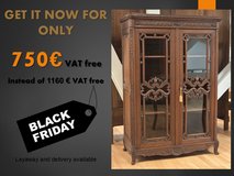 Freddy's - Louis XV bookcase in Ramstein, Germany