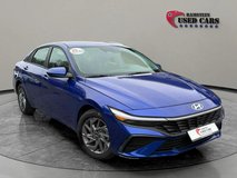 2024 Hyundai Elantra SEL 2.0L I4 in Ramstein, Germany