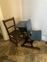 Reduced to $25 vintage child’s desk with chair in Kingwood, Texas