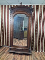 1 door mirrow cabinet in Ramstein, Germany