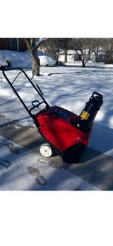 Toro 621R Snowblower in Lockport, Illinois