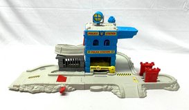 2000 MATCHBOX - ROLL 'n RESCUE - POLICE STATION - NEARLY COMPLETE! in Yorkville, Illinois