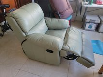 Recliner leather in Guam, GU