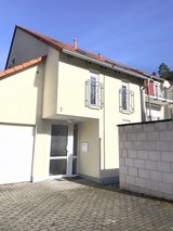 Great Area! 4 BR with two bathrooms,BIK,garage and garden.Housing approved. in Ramstein, Germany