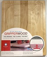 New! Architec Gripperwood Hardwood 16" x 20" Cutting Board in Naperville, Illinois