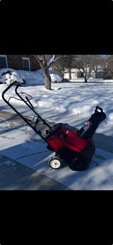 Toro 3950 Snowblower in Plainfield, Illinois