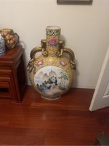 Large Panda vases in Alamogordo, New Mexico
