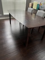 Dining room table in Bolingbrook, Illinois