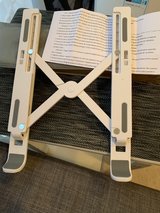 Puzzle board stand, tablet stand, book stand in Wiesbaden, GE