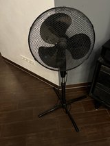 Nice 220v fans in Ramstein, Germany