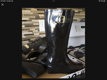 boots. Size. 6 in Naperville, Illinois