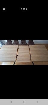 Dinning room table w/4 chairs in Stuttgart, GE