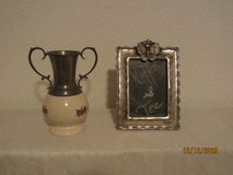 pretty vase + picture frame in Ramstein, Germany