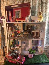 Rainbow doll house and lots of things. in Fort Polk, Louisiana