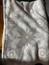 ?? Super Soft Weighted Blanket - LIKE NEW (Single Size)! in Okinawa, Japan