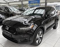 2021 VOLVO XC40 B5 AWD R-DESIGN in Wiesbaden, GE