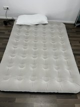 Queen size air mattress in Ramstein, Germany
