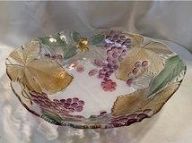 Mikasa Bowl & Cake Stand in Fort Campbell, Kentucky