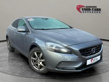 2016 Volvo V40 – 6 Speed Manual – EU Spec in Ramstein, Germany