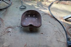 TRACTOR SEAT WITH SPRING in Leesville, Louisiana