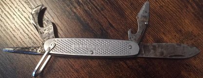 WWII USMC Marine Corps Folding Pocket Knife in Grafenwoehr, GE