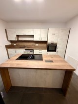 LUXURY 4-BEDROOM TOWNHOUSE 203 m² • A/C • Private Yard • Carport in Ramstein, Germany